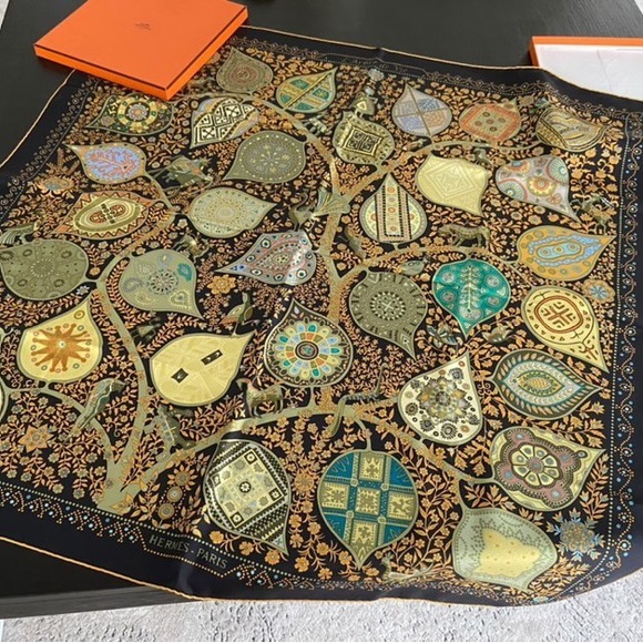 COPY - Hermes Silk Scarf - Picture 2 of 8